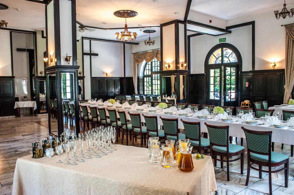 Hotel Maria Strzelin Eksteriør billede