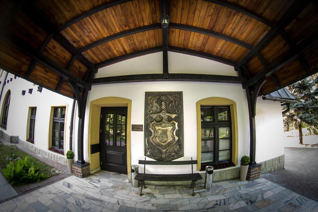 Hotel Maria Strzelin Eksteriør billede